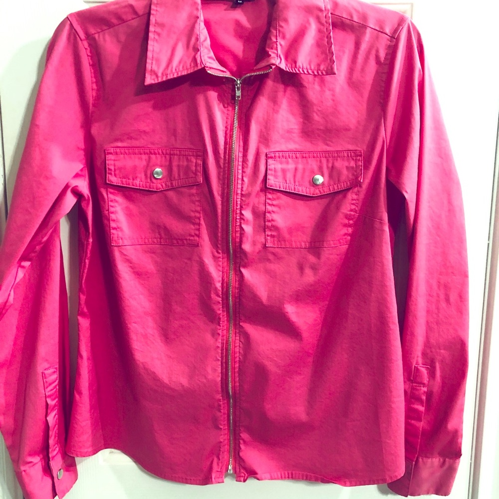 Long sleeve or roll up for quarter sleeve